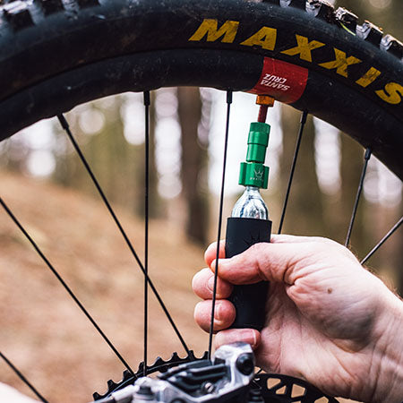 Holeshot CO2 Inflator Kit