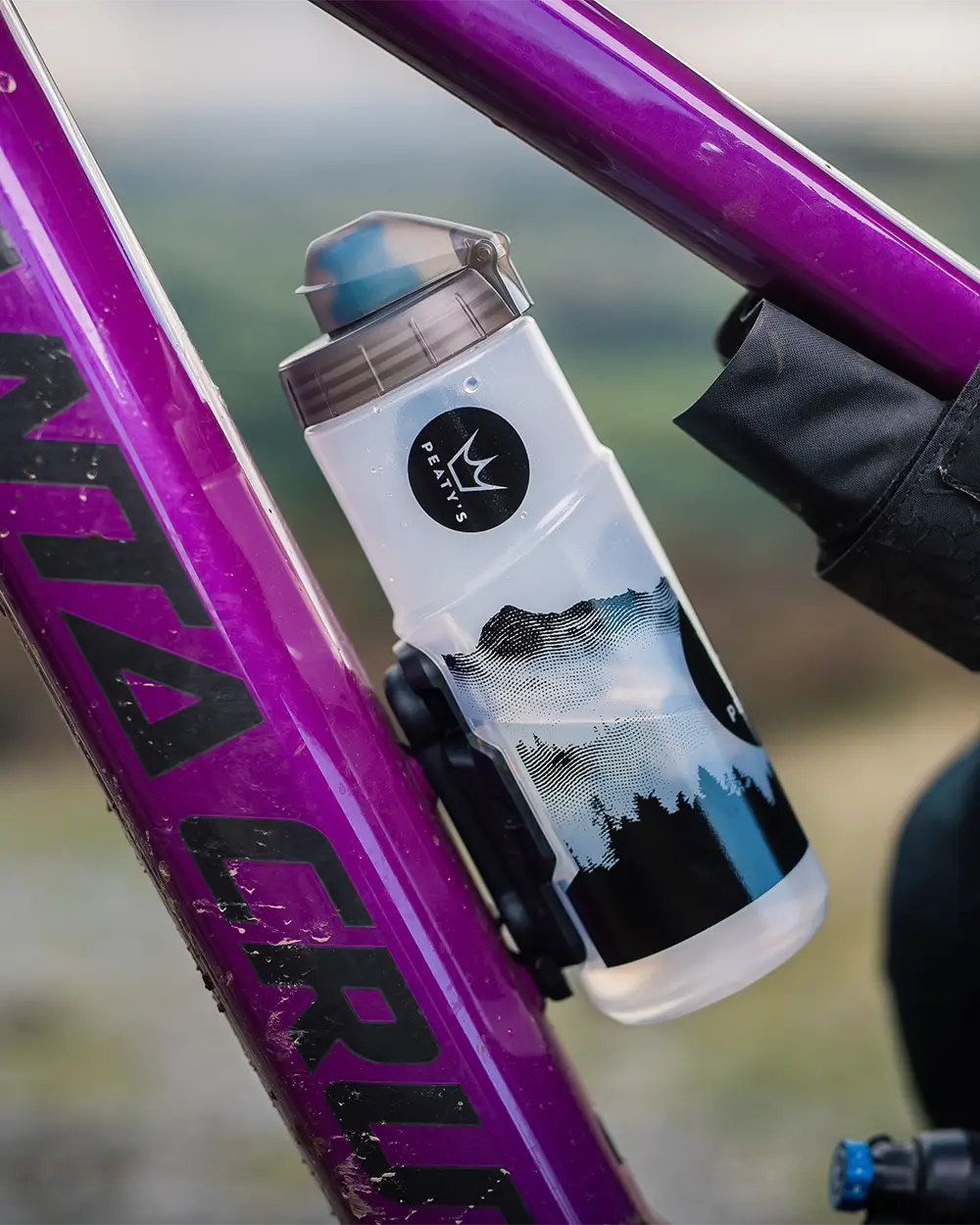 Peaty's Fidlock 600ml mtb water bottle