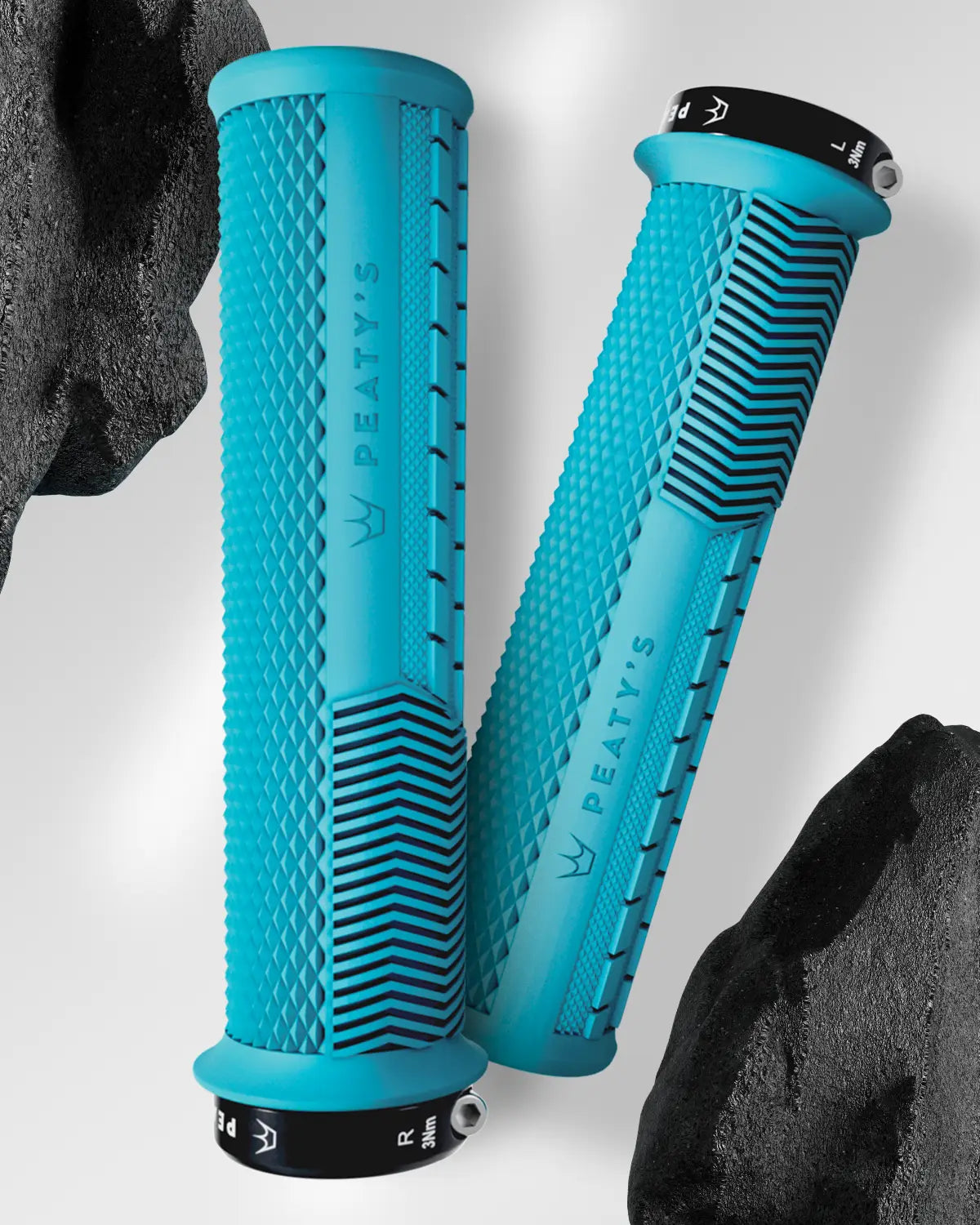 Peaty's Knurl Monarch grips in Turquoise